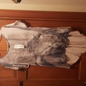 Ladies large horse summer top